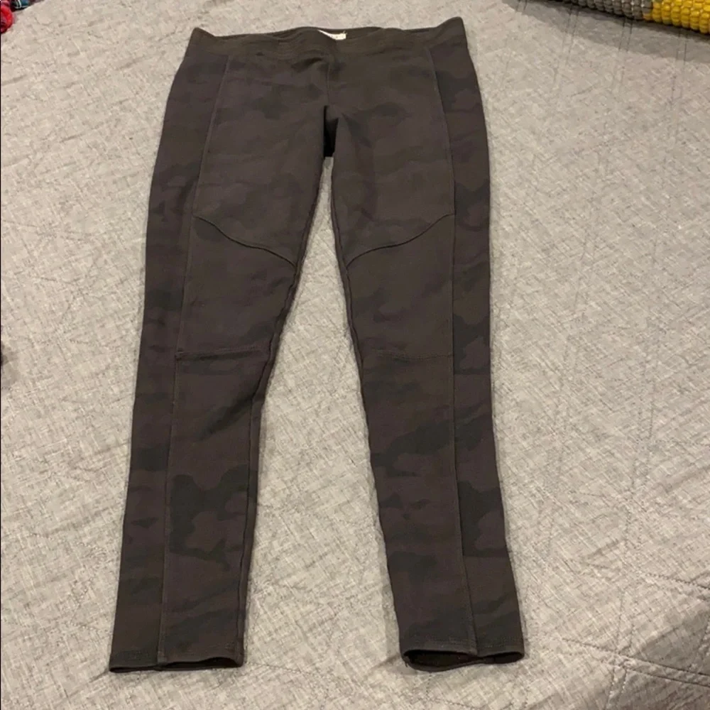 Mudd Camo Moto Leggings